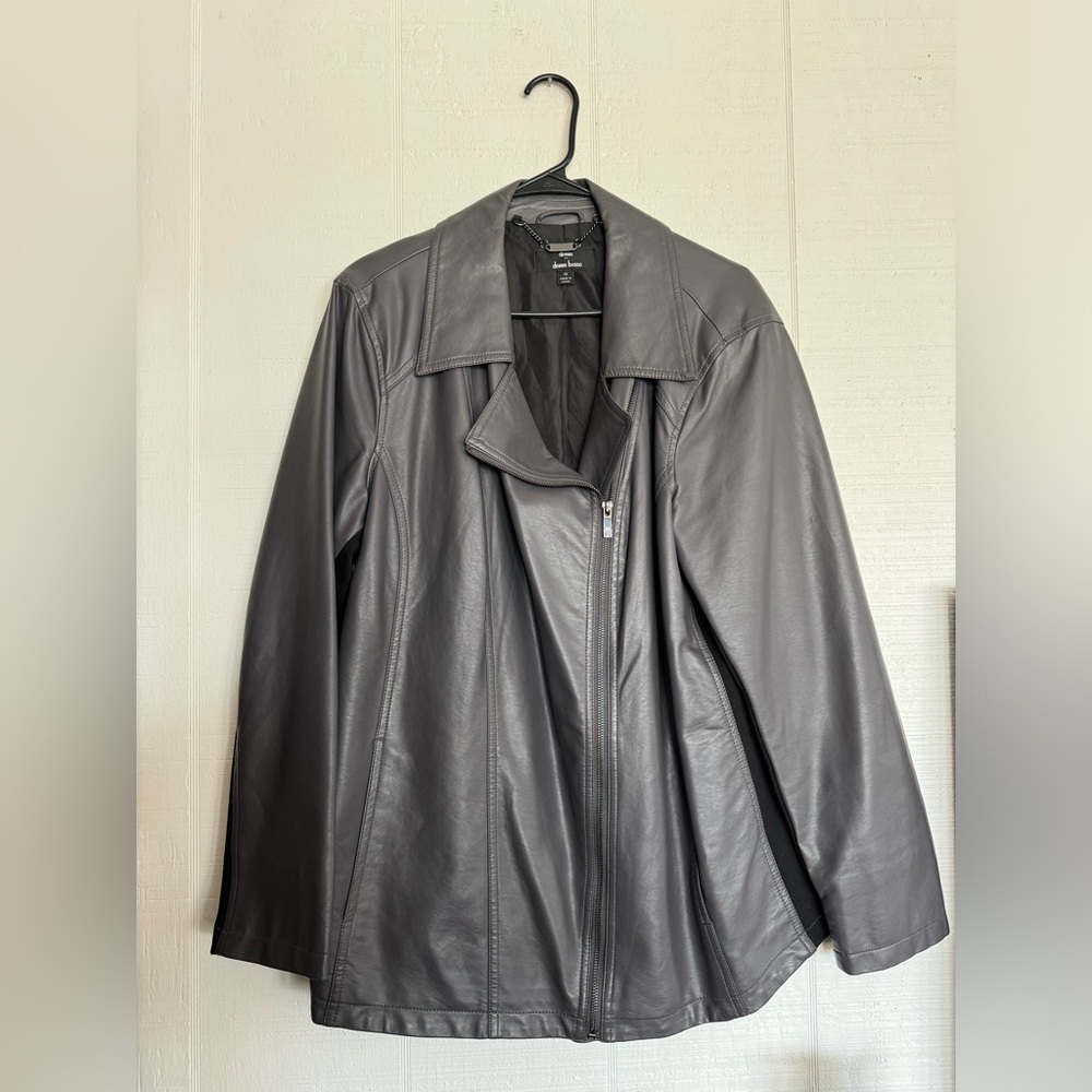 Dennis Basso Gray Faux Leather Jacket w Black Racer Stretch Sleeves 1X